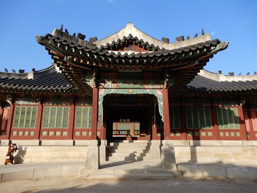 Huijeongdang: King's Residence.