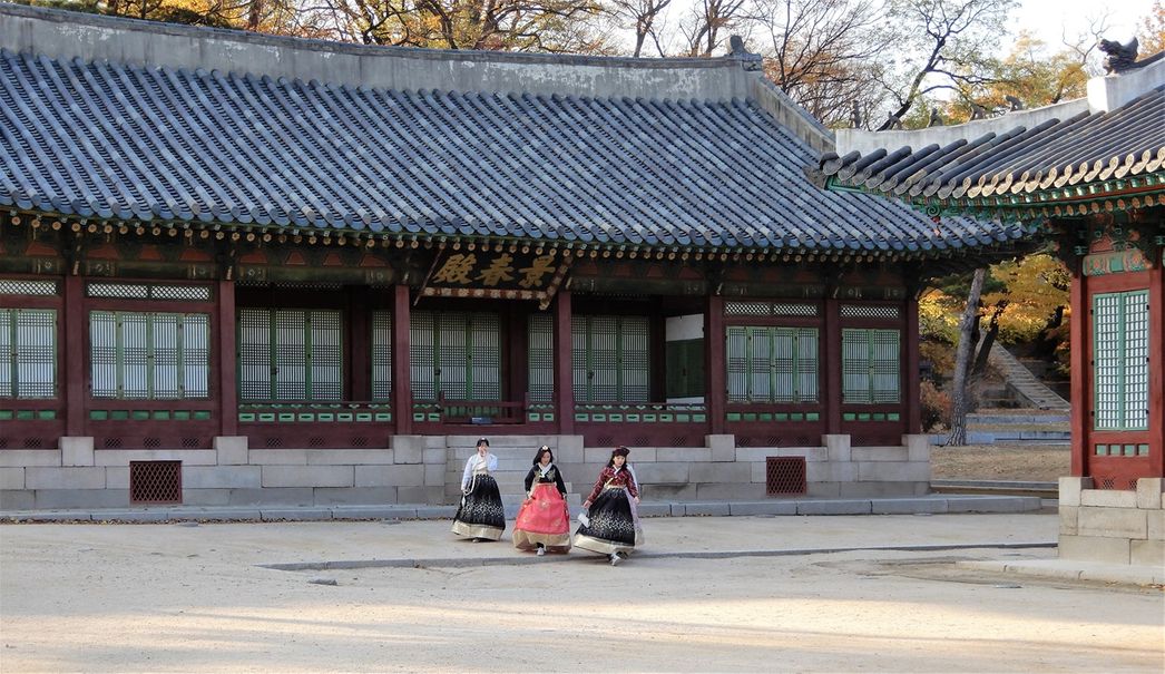 Gyeongchun-jeon Hall.