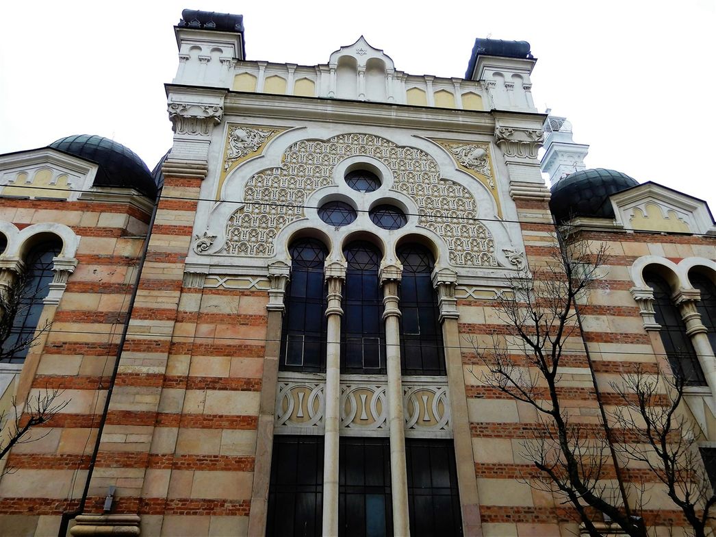 The north facade of the synagogue.