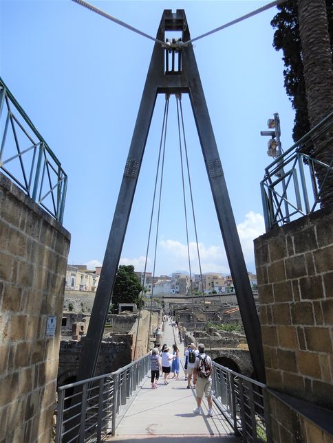 The suspension bridge-entrance to the excavated city.