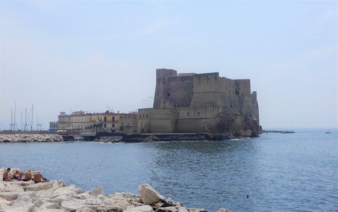 Castel dell'Ovo.