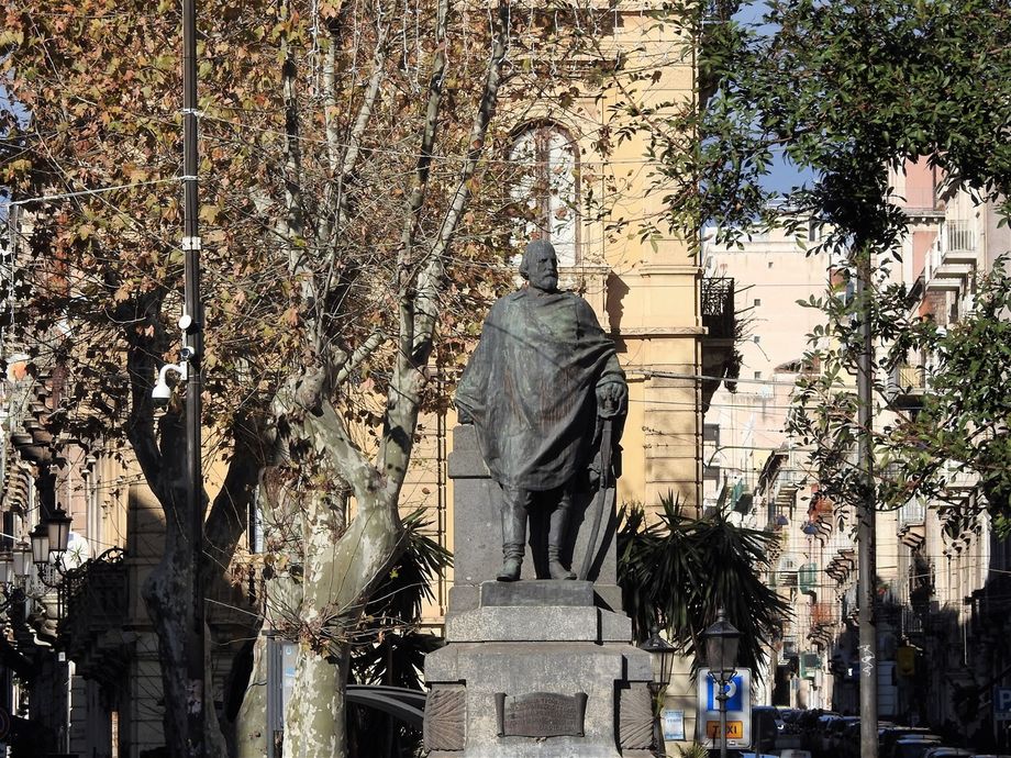 Giuseppe Garibaldi at Largo del Rinazzo.